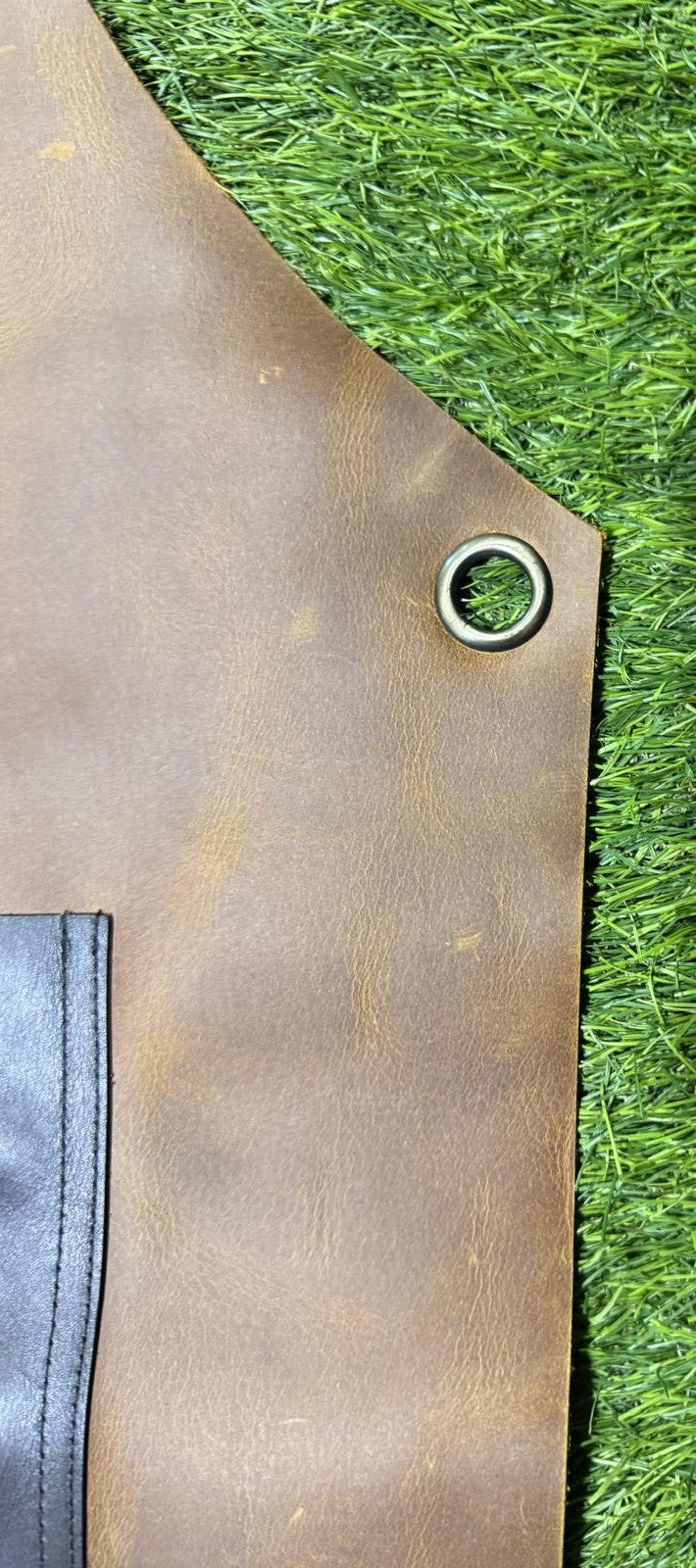 Authentic cowhide leather apron – durable, stylish, and built for protection. Perfect for grilling, cooking, or bartending. - Cholys