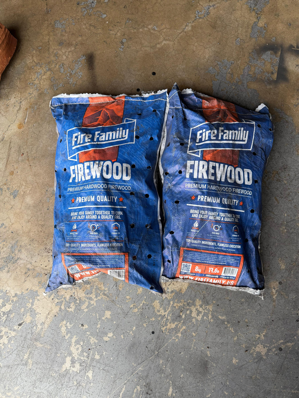 Authentic Imported Argentine Quebracho Colorado Firewood 2 bags of 17.6 lbs. total  35LBS - Cholys