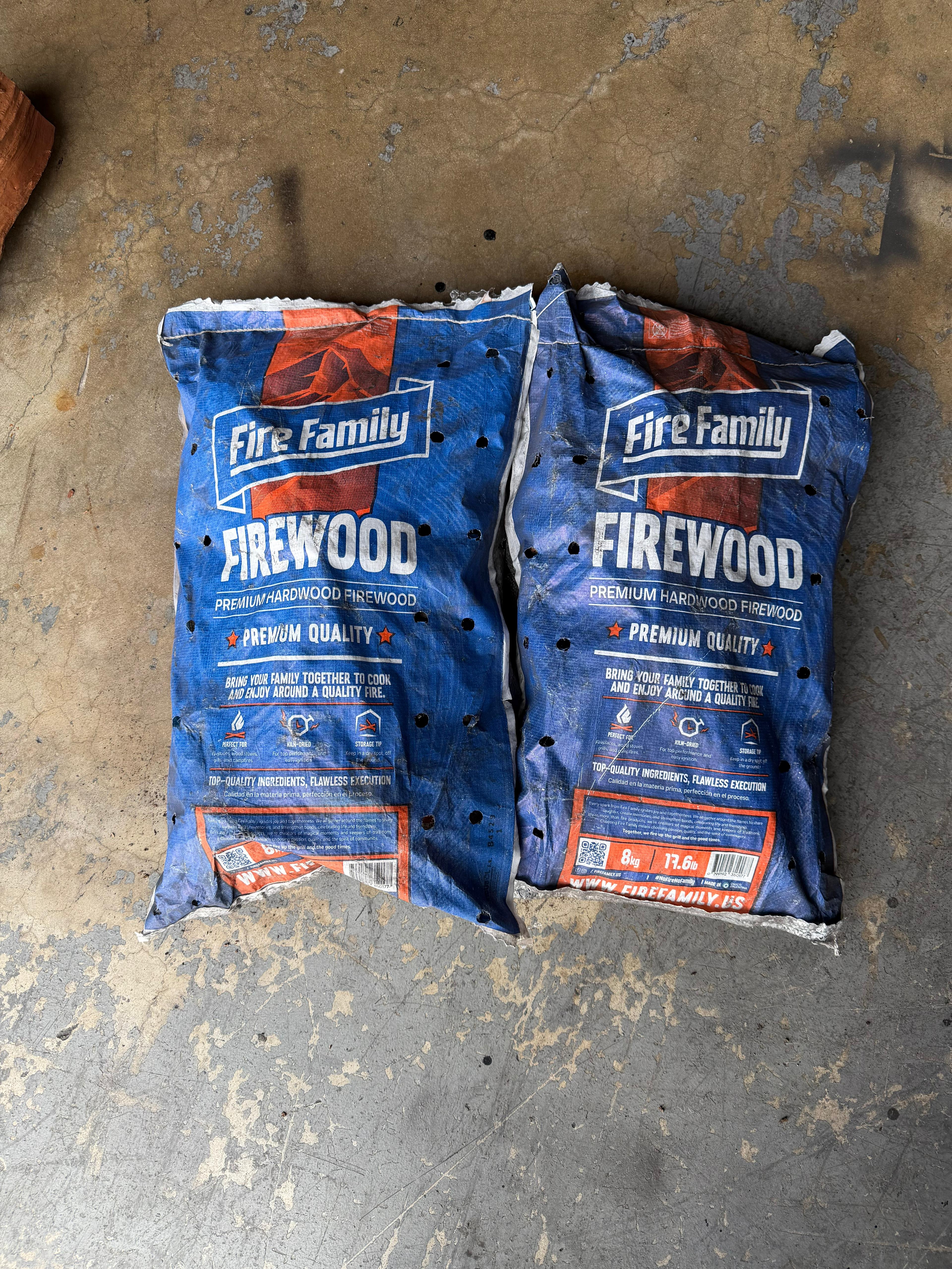Authentic Imported Argentine Quebracho Colorado Firewood 2 bags of 17.6 lbs. total  35LBS - Cholys
