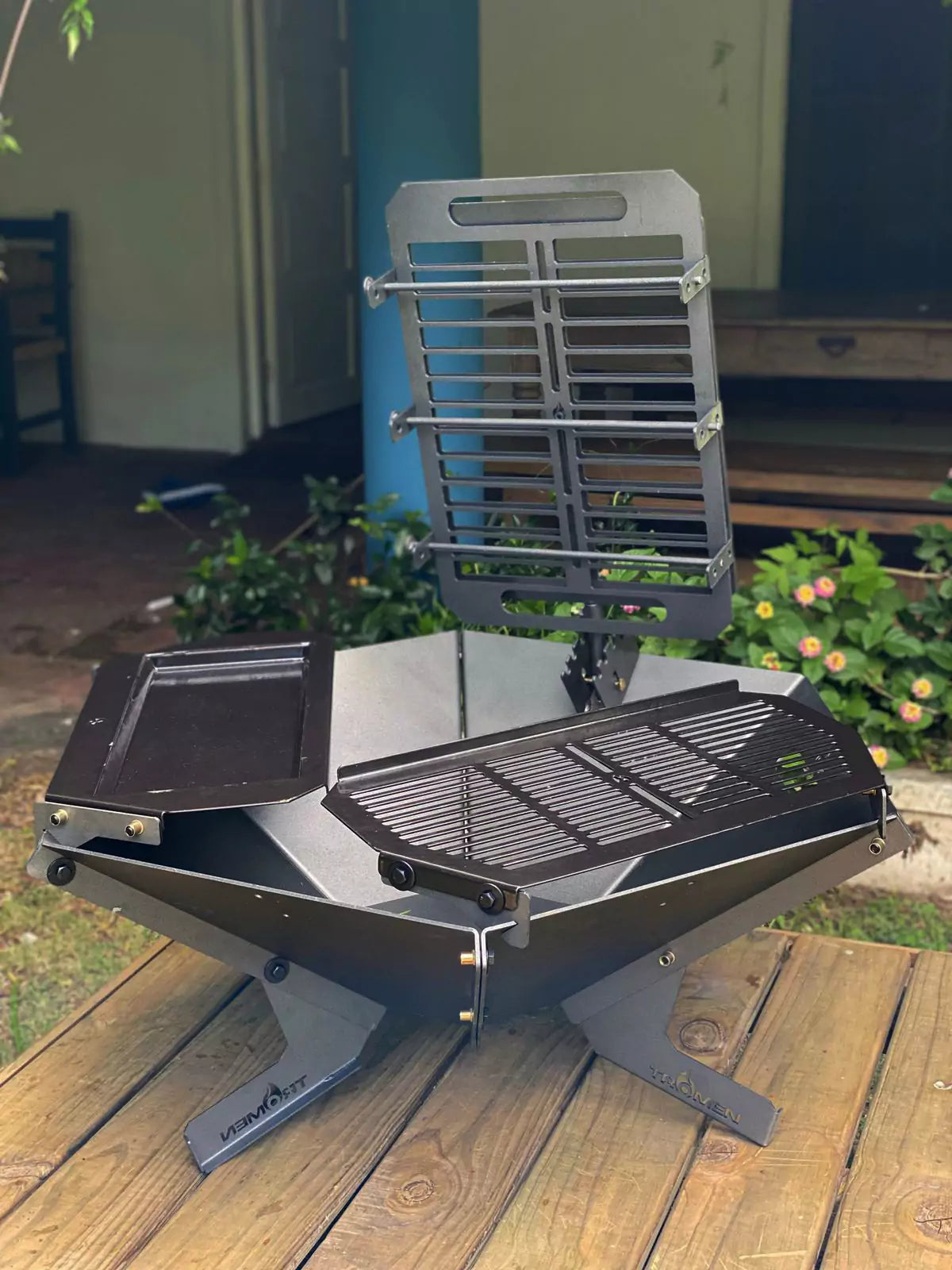 Tromen Portable Fire Pit Fogon Novecento - Unleash Your Outdoor Culinary Adventures! - Cholys