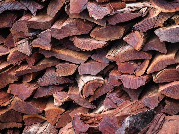 Authentic Argentine Quebracho Colorado Firewood - Your Flavorful Grilling Companion - Cholys